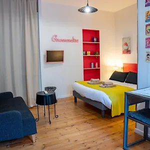  Apartment En - A 450 M Du Centre Historique