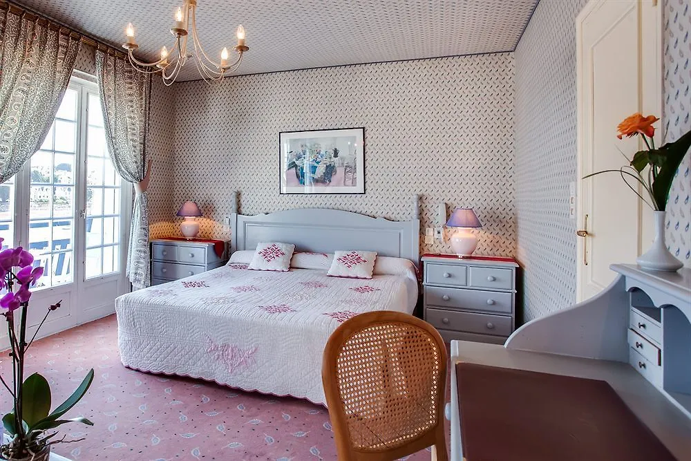 **** Hotel Hôtel Restaurant Le Goyen Audierne France