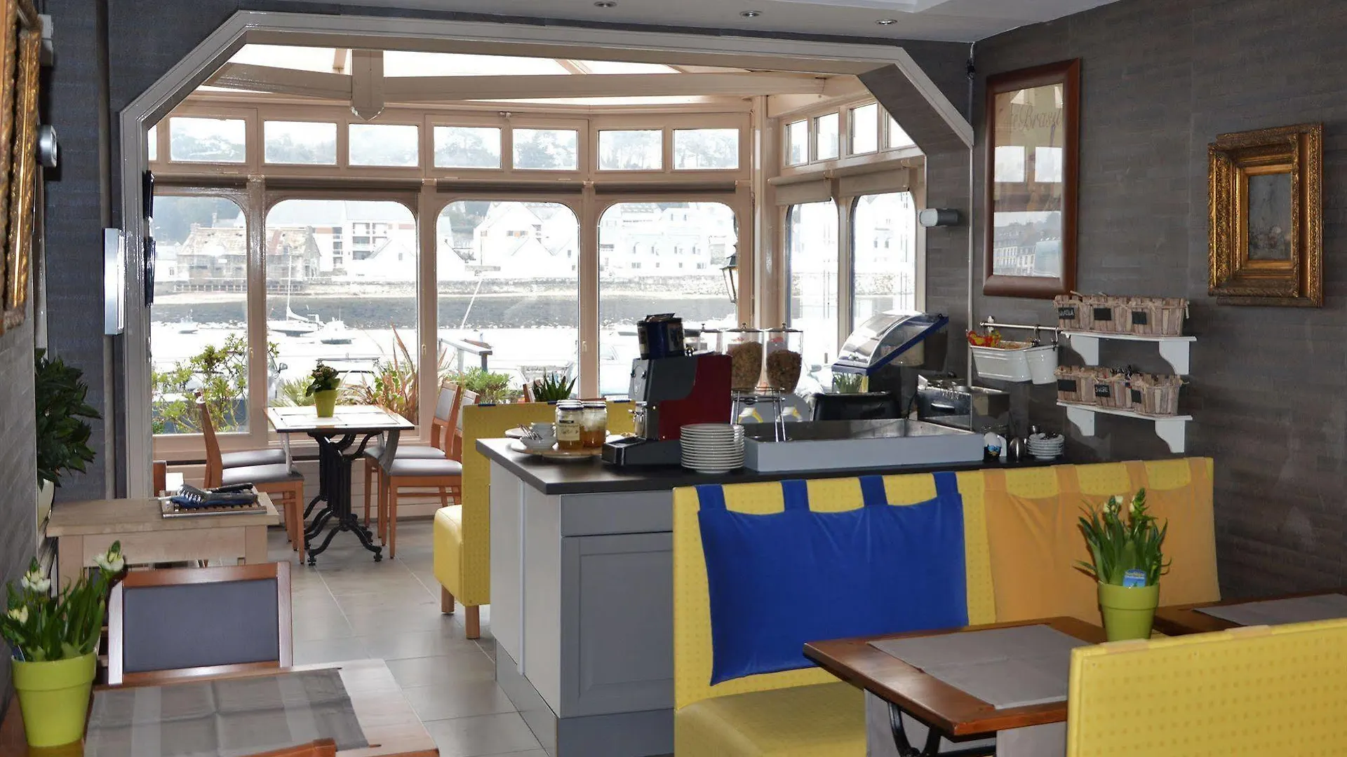 Hotel Hôtel Restaurant Le Goyen Audierne